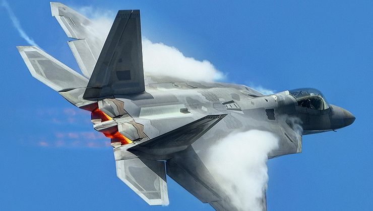 America’s most feared Jet Fighter Plane today the F-22 Raptor ( Video )