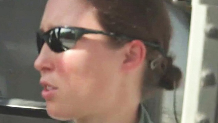 Rare Video of US Army Female Helicopter Pilot of UH-60 Black Hawk