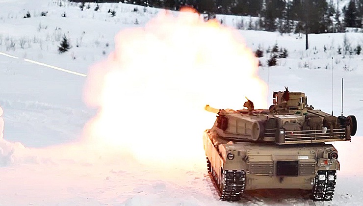 USMC Tank & Light Armored Vehicles Live-Fire Exercise in Norway ( Video )