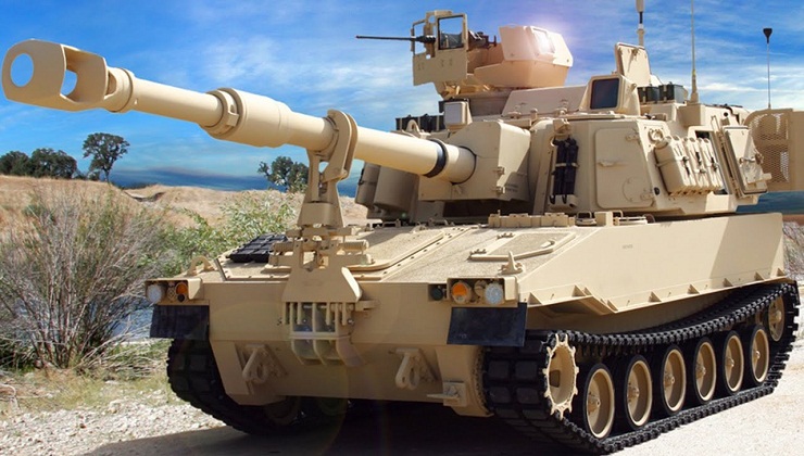 US Military Big Powerful Paladin Howitzers