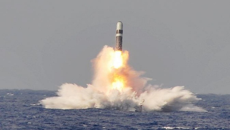 An Introduction to the US Navy Trident Missile System ( Video )