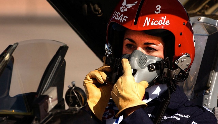 First Female US Air Force Thunderbird Aerobatic Pilot