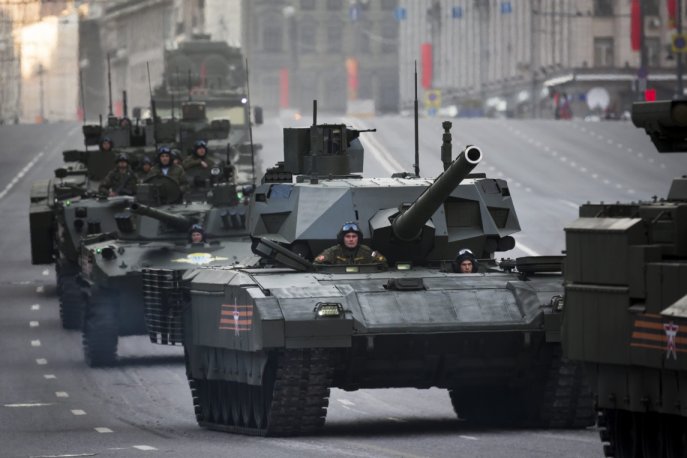 The new Russian T-14 Armata with the latest in Tank Technology