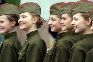 10 Most Attractive Female Armed Forces in the World