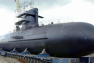Top 10 Submarines in the World 2017 (Video)