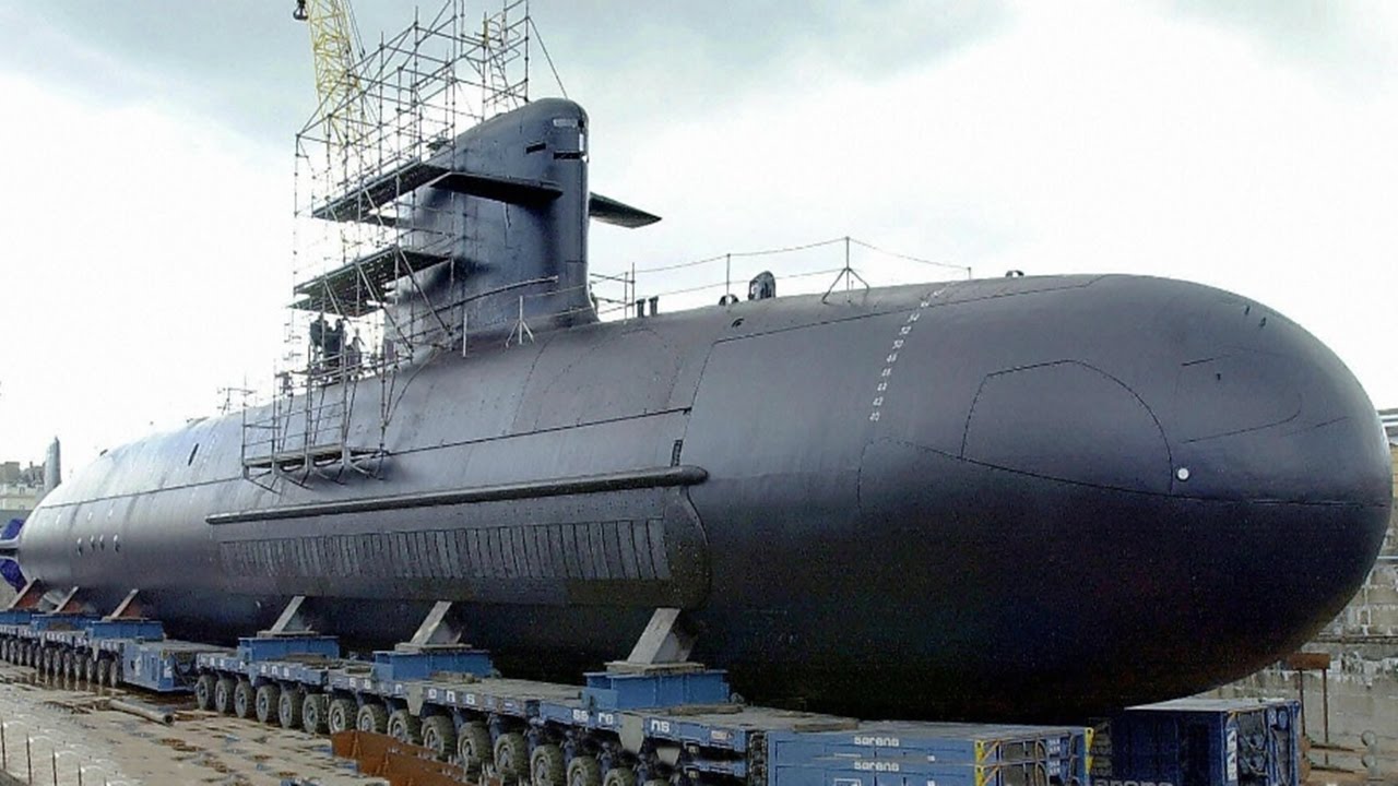 Top 10 Submarines in the World 2017 (Video) The Military Channel