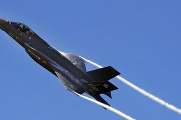 Reaction of A F 16 Pilot after Flying F 35 ( Video )
