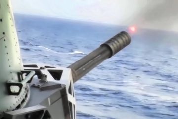 Phalanx CIWS Close In Weapons System • Live Fire Test  ( Video )