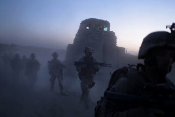 Hell & Back Again : Following Marine Sgt. into Combat in Afghanistan, then back to the U.S