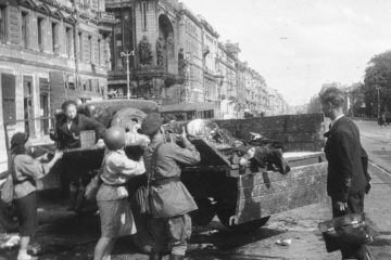 War on the Eastern Front – The Siege of Leningrad Documentary