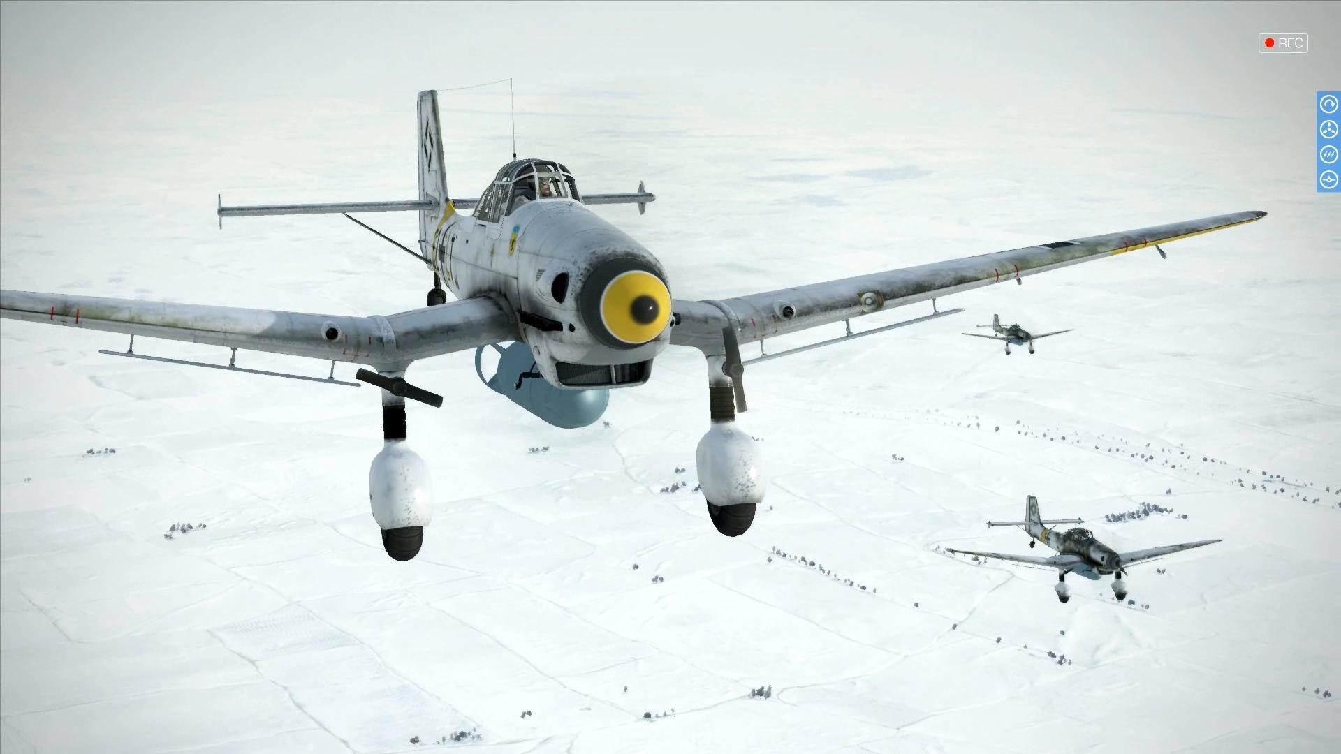 Туман пикирующий бомбардировщик. Junkers ju 87 Сталинград. Junkers ju 87 Stuka. Ju 87 и ил 2. Stuka с бомбой.