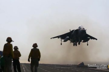 Footage of a Tense Aerial Battle During the Falklands War