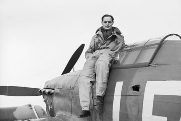 Douglas Bader : British Fighter Ace WW2 ( Video )