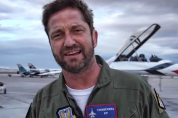 Gerard Butler Flies with the U.S. Air Force Thunderbirds