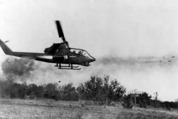 Vietnam War: Cobra Gunship mission firing Flechettes (Combat Footage)