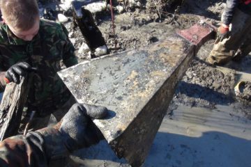 We found a deep German bunker. The state of the finds was startling! Searching relics of WW2