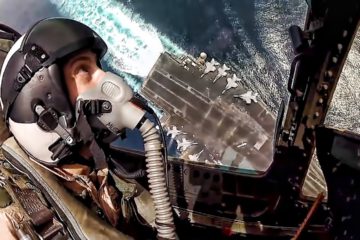 Awesome F/A-18 Super Hornet Hi-Speed Low-Level Cockpit View