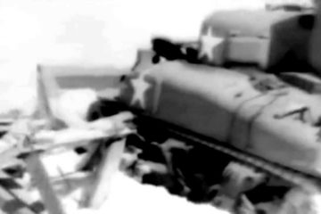 War Dept Film Bulletin 135: Bulldozer for Medium Tanks 1944