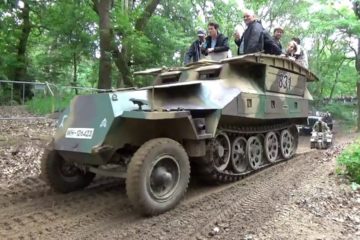 Militracks 2018 – Military Vehicles Compilation : Incl a King Tiger