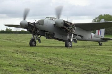 Tony Agar's Mosquito HJ711 Engine Run and Taxi