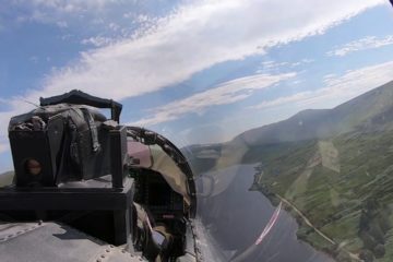 US Air Force – F-15E Low Level Flyover in Scotland