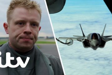 Refueling Fighter Jets Mid-Air Almost Ends in Disaster! | Fighter Pilot: The Real Top Gun