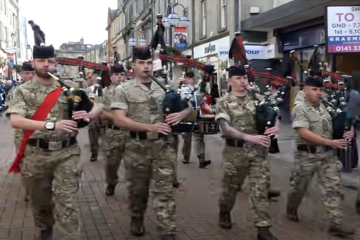 Wha’ Saw The 42nd – Pipes & Drums (Dunfermline)