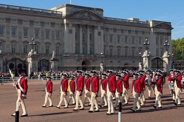 Changing The Guard – US Army Old Guard Fifes and Drums and The Band of the Grenadier Guards