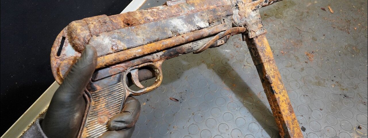 Restoring the Most Infamous Gun of WW2: MP40